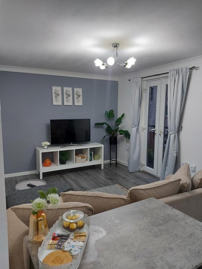 Lovely 1-Bedroom Condo With Parking On Premises Minworth Exteriör bild