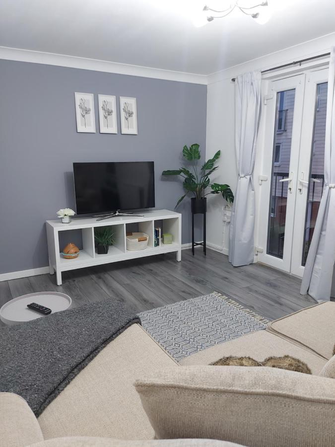 Lovely 1-Bedroom Condo With Parking On Premises Minworth Exteriör bild