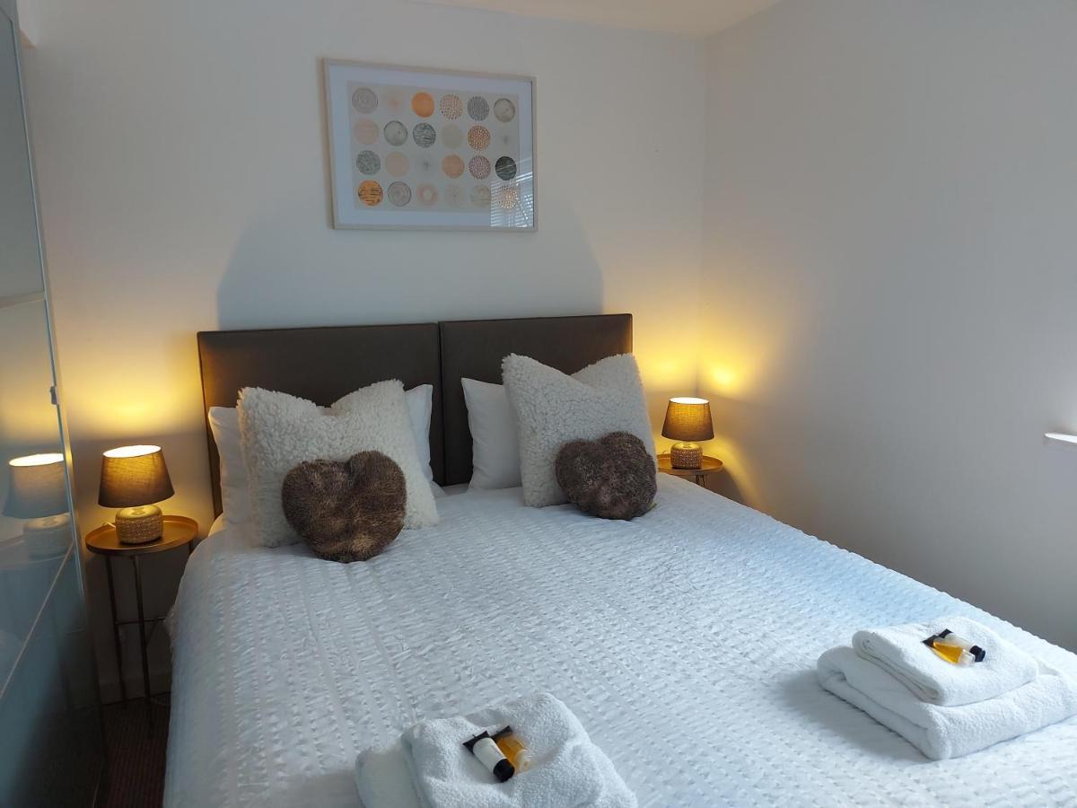 Lovely 1-Bedroom Condo With Parking On Premises Minworth Exteriör bild